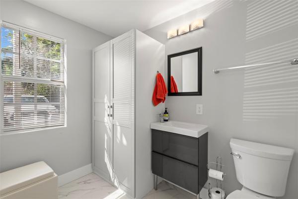Palm Island Villas, 2725 NE 8th Ave #108, Wilton Manors, Florida 33334, image 2