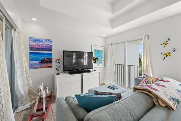 Palm Island Villas, 2725 NE 8th Ave #108, Wilton Manors, Florida 33334, image 1
