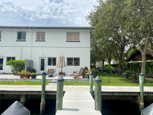 Yacht Club At Treasure Cove, 2720 Treasure Cove Cir, Dania Beach, Florida 33312, image 1