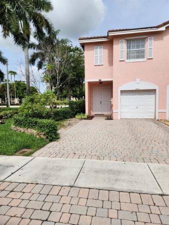 University Landings, 6351 Landings Way, Tamarac, Florida 33321, image 1