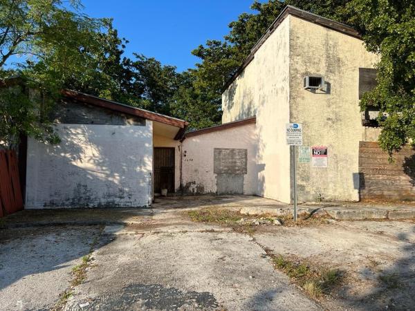 Kings Gardens, 4638 NW 185th St #4638, Miami Gardens, Florida 33055, image 1