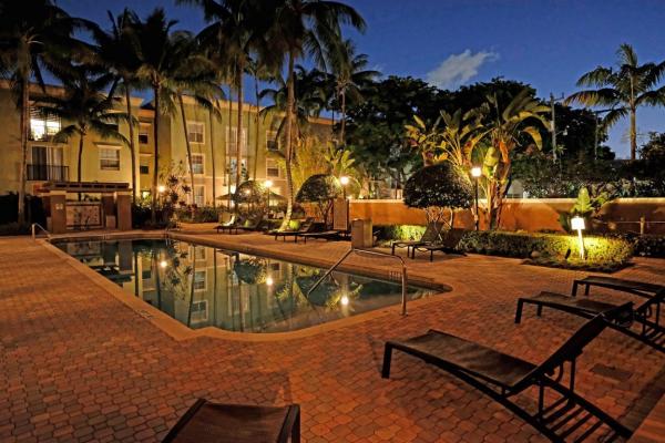 Regent Park At Young Circle, 1919 Van Buren St #409A, Hollywood, Florida 33020, image 2