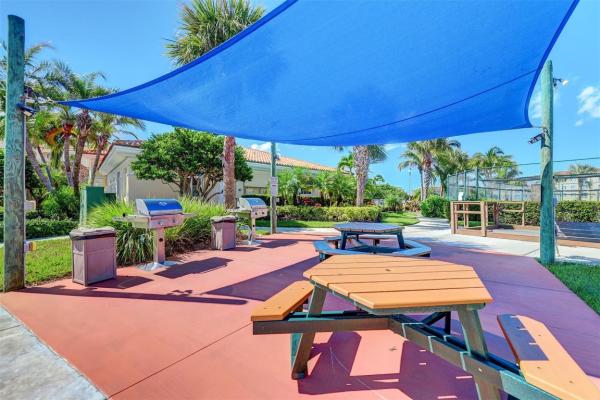 Harbour Isle West, 31 Harbour Isle Dr W. #105, Fort Pierce, Florida 34949, image 3