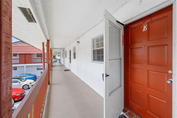 Woodbridge, 3250 NW 85th Ave #16, Coral Springs, Florida 33065, image 1