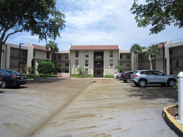 Concord Village, 6401 N University Dr #324, Tamarac, Florida 33321, image 1