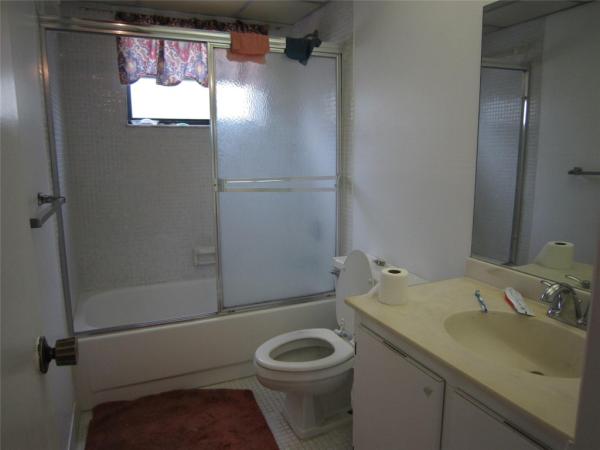 Concord Village, 6401 N University Dr #324, Tamarac, Florida 33321, image 1