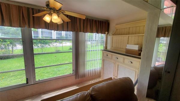 Lauderdale Oaks, 2881 NW 47th Ter #101, Lauderdale Lakes, Florida 33313, image 2