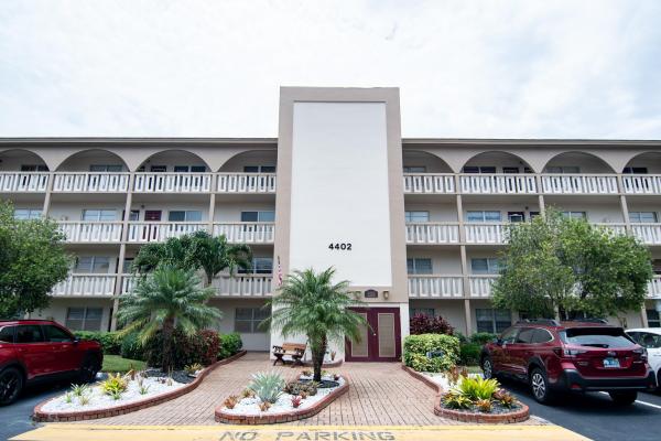 Martinique Village, 4402 Martinique Ct #G1, Coconut Creek, Florida 33066, image 1