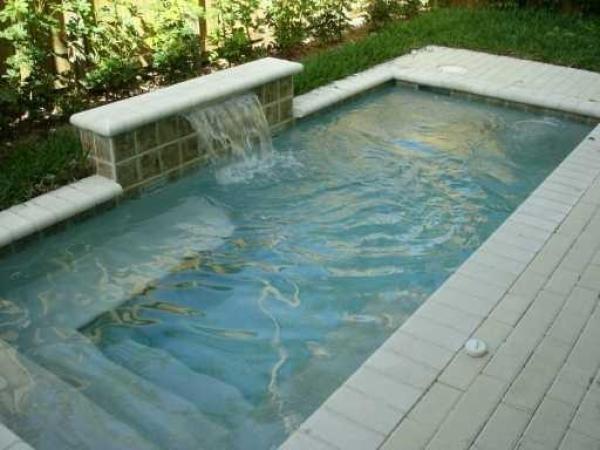 Mallory Square, 2628 NE 9th Ave #2, Wilton Manors, Florida 33334, image 1