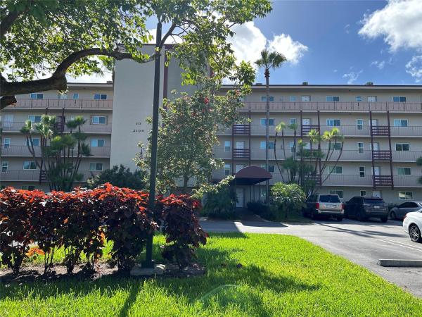 Gathering Place At Cypress Bend, 2108 S Cypress Bend Dr #502, Pompano Beach, Florida 33069, image 1