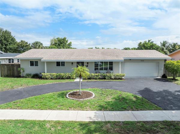 Mirror Lake Estates, 7400 NW 15th St, Plantation, Florida 33313, image 1