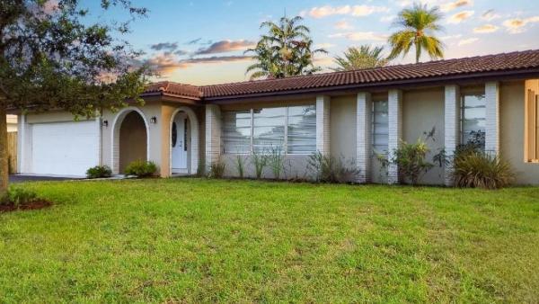 Lakeview Estates, 6661 SW 16th St, Plantation, Florida 33317, image 1