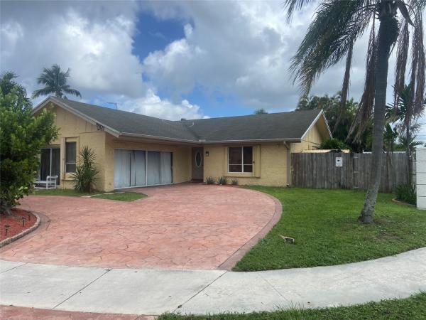 North Lauderdale Landings, 8101 SW 14th St, North Lauderdale, Florida 33068, image 1