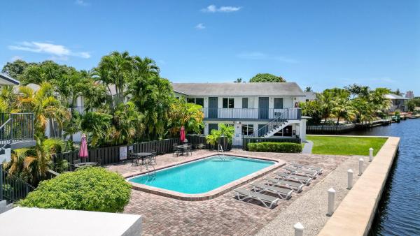 Three Rivers East, 1818 E Oakland Park Blvd #94, Fort Lauderdale, Florida 33306, image 1