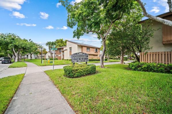 Greenglades, 10905 SW 113th Pl #67C, Kendall, Florida 33176, image 2
