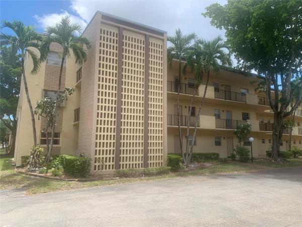 Cambridge House Of Carriage Hills, 351 Cambridge Rd #101, Hollywood, Florida 33024, image 1