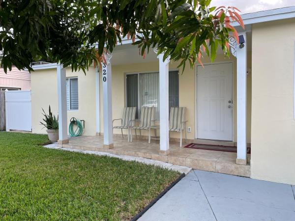 North Andrews Terrace, 320 NW 53rd St, Fort Lauderdale, Florida 33309, image 1