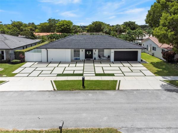Highland Lakes, 2120 NE 208th St, Ojus, Florida 33179, image 1