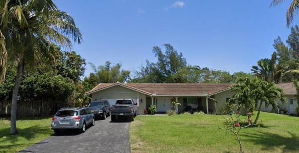 Paradise Palms, 698 E Conference Dr, Boca Raton, Florida 33486, image 1