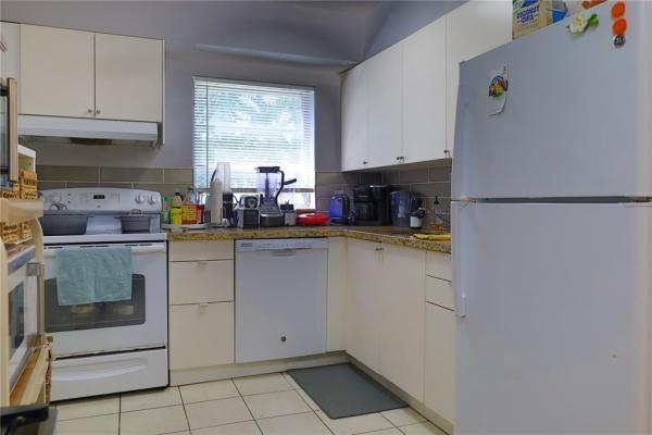 Colonial House, 1100 Atlantic Shores Blvd #304, Hallandale Beach, Florida 33009, image 2