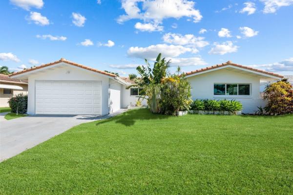 Boca Raton Square, 1289 SW 7th St, Boca Raton, Florida 33486, image 1