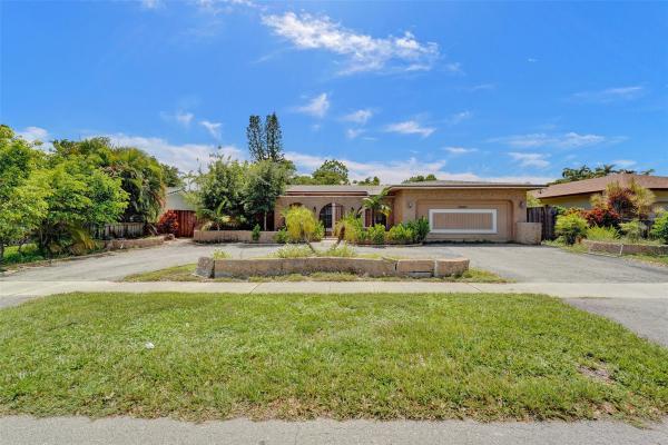 Emerald Hills, 3860 N 42nd Ter, Hollywood, Florida 33021, image 1