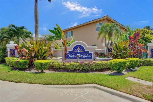 Victoria Lakes, 2130 NW 99th Ter, Pembroke Pines, Florida 33024, image 1