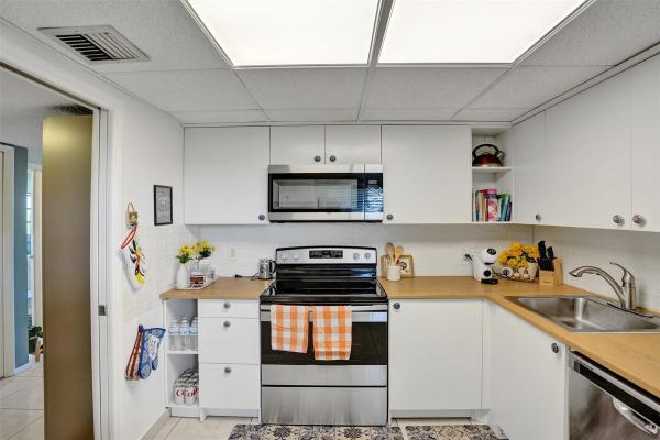 Palm-Aire Country Club 9, 821 Cypress Blvd #512, Pompano Beach, Florida 33069, image 1