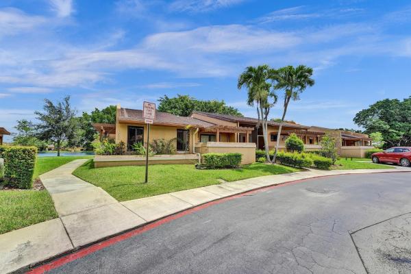 Longwood Village At Jacaranda, 806 NW 79th Ter #806, Plantation, Florida 33324, image 1