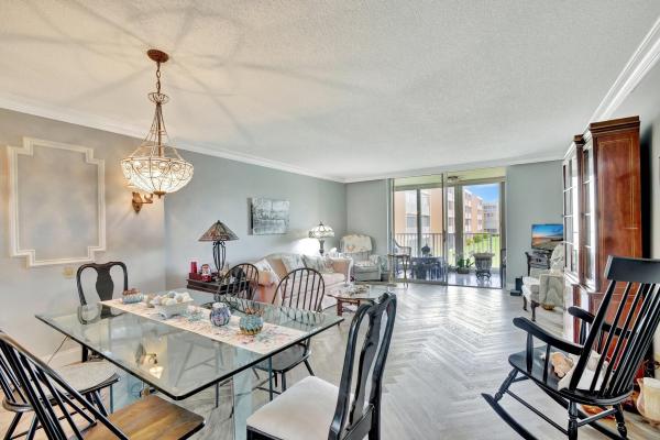 Meadowbrook Lakes, 201 SE 11th Ter #204, Dania Beach, Florida 33004, image 1