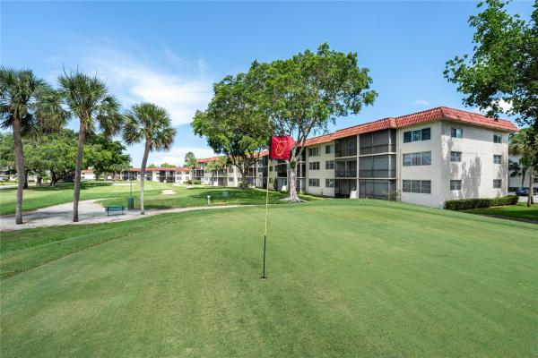 Hollybrook Golf & Tennis Club, 671 S Hollybrook Dr #306, Pembroke Pines, Florida 33025, image 1