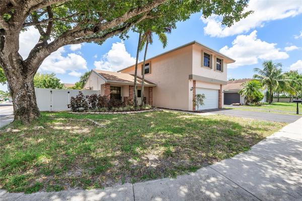 Blue Ridge, 1030 Meadowwood Ter, Davie, Florida 33325, image 1