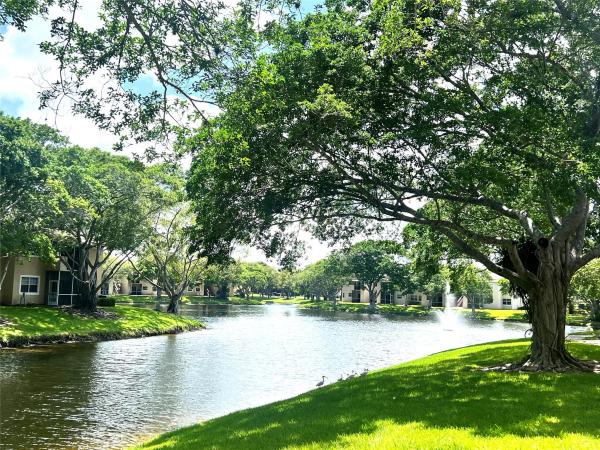 Water's Edge At Deerfield, 640 Cypress Club Way #B12, Deerfield Beach, Florida 33064, image 1