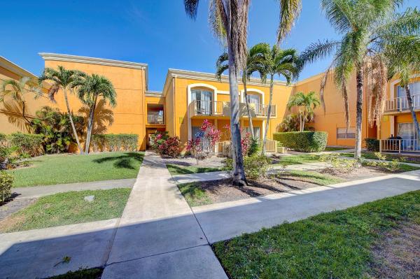 Venetian Gardens At Country Club Of Miami, 18111 NW 68th Ave #I210, Hialeah, Florida 33015, image 1