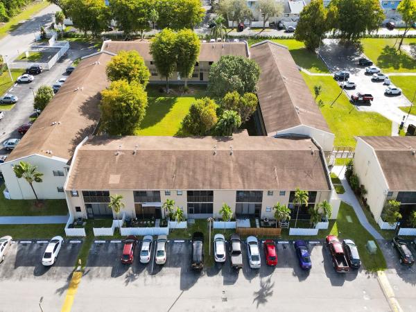 Cutler Creek Village, 10350 SW 220th St #239, Cutler Bay, Florida 33190, image 1