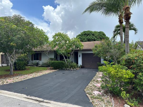 Royal Palm Pointe, 9761 NW 24th St, Coral Springs, Florida 33065, image 1