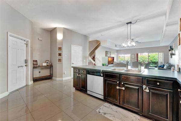 The Villas Of Palomino, 3315 Palomino Dr #413-4, Davie, Florida 33024, image 3