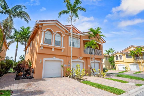 Sierra Bay, 1734 Terra Cotta Dr, Riviera Beach, Florida 33404, image 2