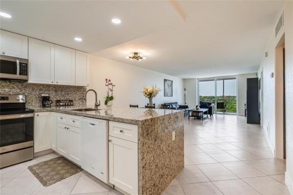 Dixiana, 1830 Dixieanna St #602, Hollywood, Florida 33020, image 1