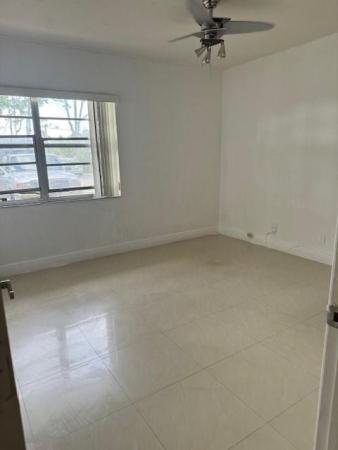 Village Green Of Boca Raton, 9500 SW 3rd St #102, Boca Raton, Florida 33428, image 2