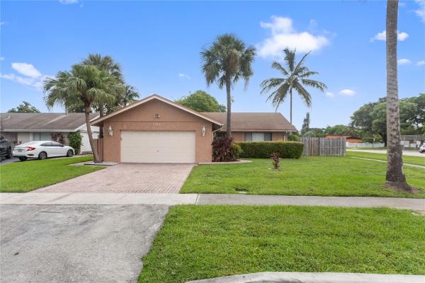 Lauderdale North Park, 501 SW 76th Ave, North Lauderdale, Florida 33068, image 1