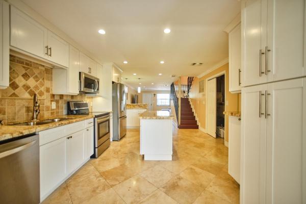 Palm Townhouse, 2200 Monroe St #33, Hollywood, Florida 33020, image 1