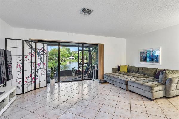 Golden Raintree 5, 4377 Carambola Cir N, Coconut Creek, Florida 33066, image 1