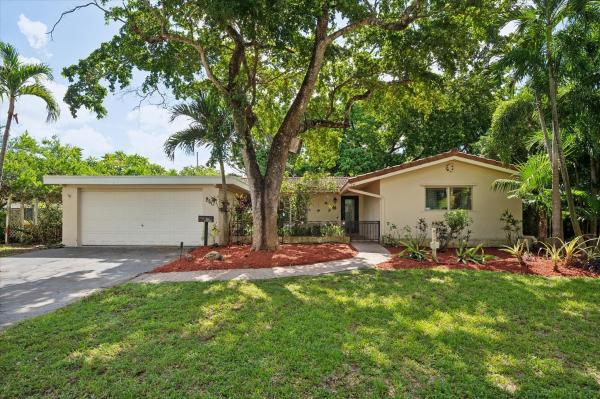 Plantation Gardens, 840 Gardenia Ln, Plantation, Florida 33317, image 1