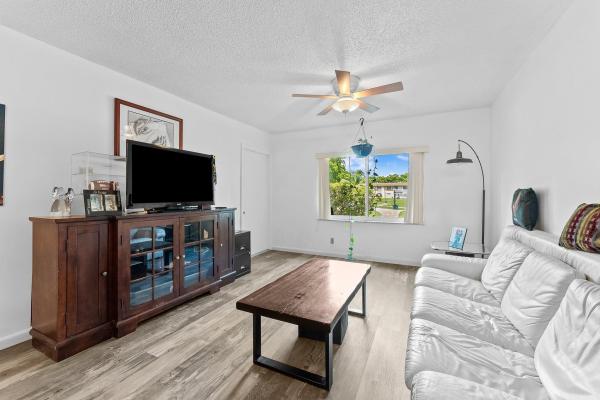 Oak Hills, 5130 SW 40th Ave #4B, Fort Lauderdale, Florida 33314, image 1
