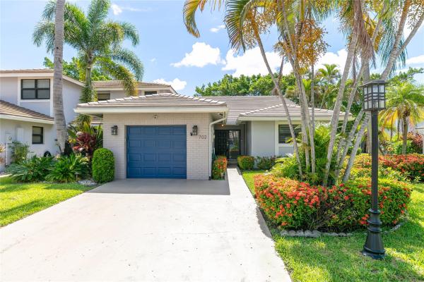 The Townhomes Of Deer Creek, 702 Deer Creek North Shore Dr #702, Deerfield Beach, Florida 33442, image 1