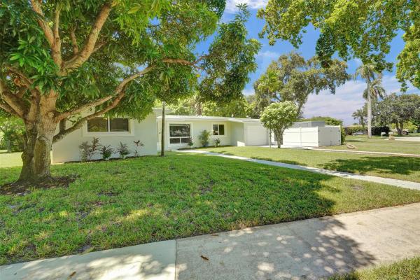 Lauderdale Golf Estates, 965 Pine Ridge Dr, Plantation, Florida 33317, image 1