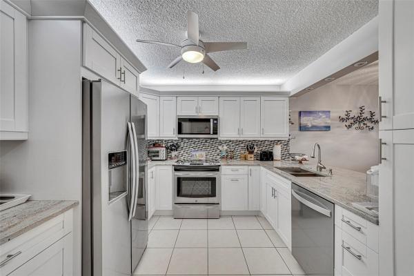 Town Villas At Moon Lake, 18871 Stewart Cir #5, Boca Raton, Florida 33496, image 1