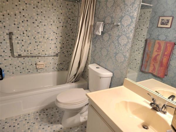 Oakbrook Village, 8120 SW 24th St #303, North Lauderdale, Florida 33068, image 1