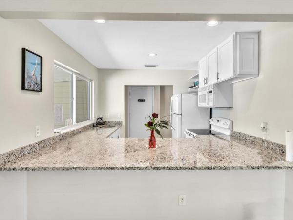 Waterchase, 5483 Courtney Cir, Boynton Beach, Florida 33472, image 1